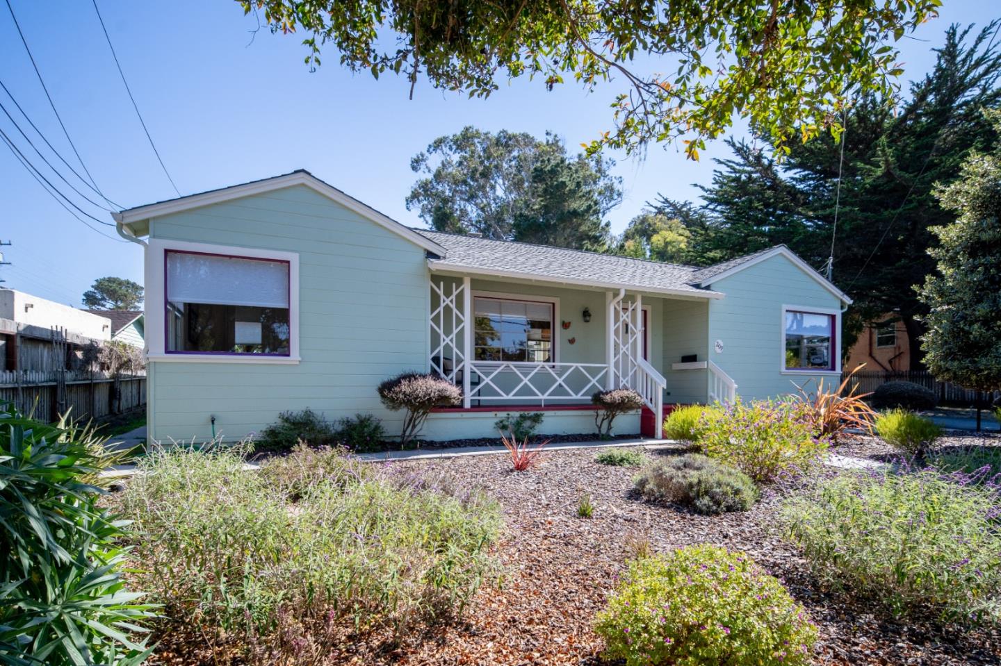 209 & 211 Crocker AVE