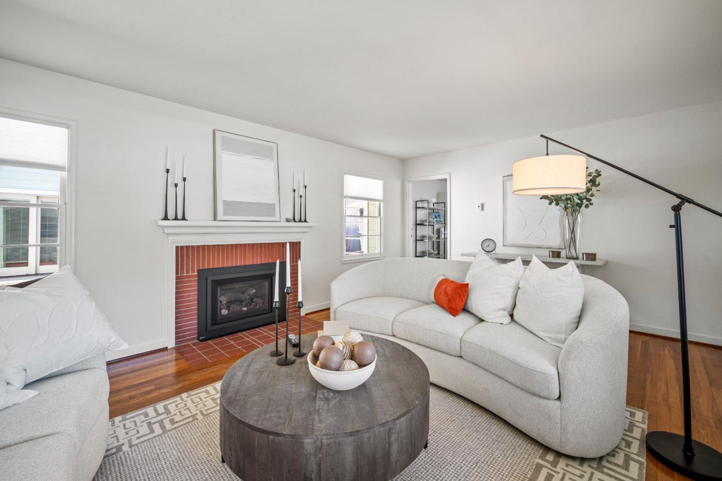 209 & 211 Crocker AVE