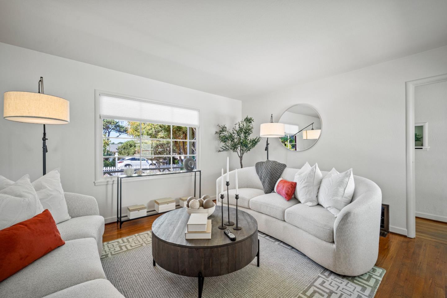 209 & 211 Crocker AVE