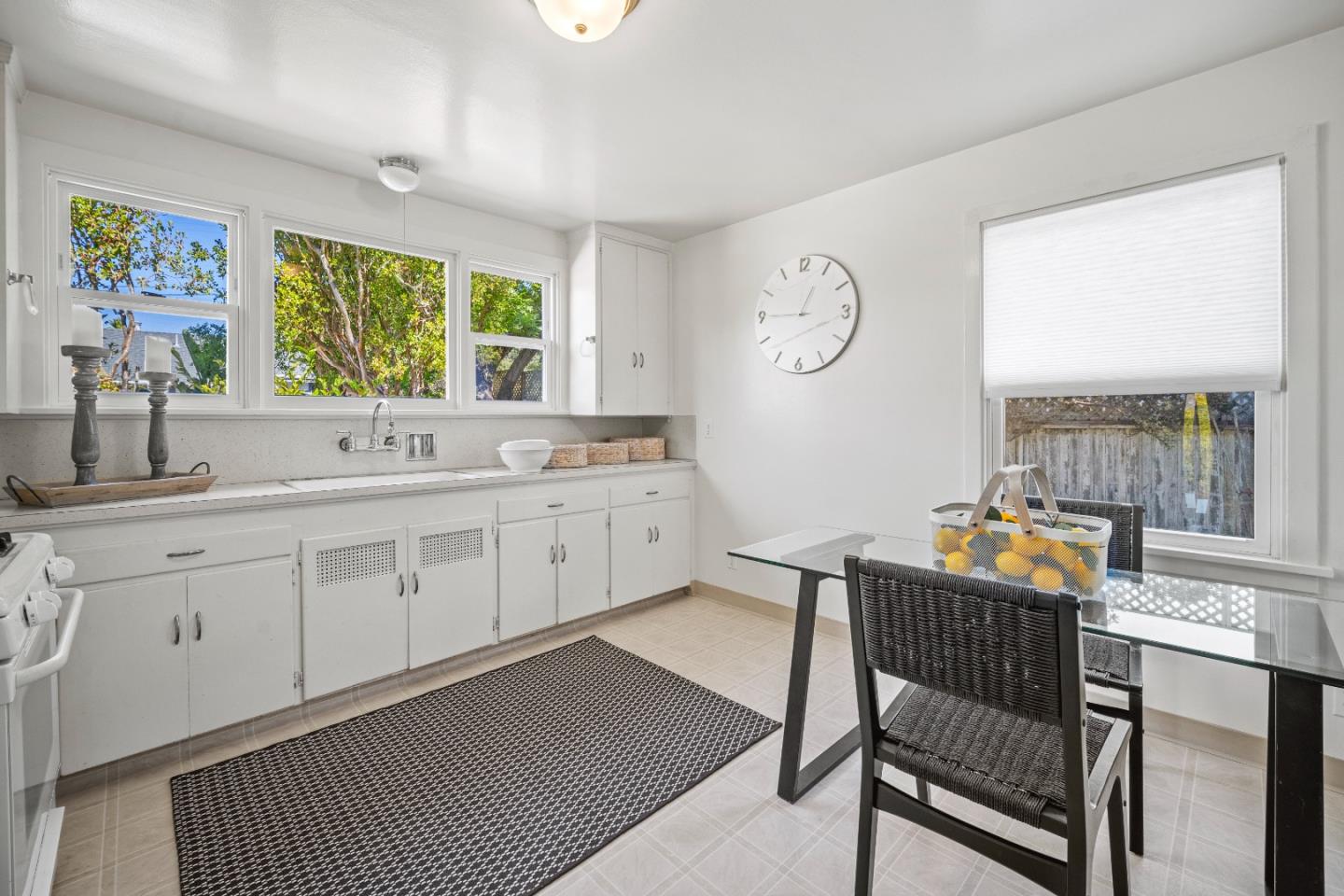 209 & 211 Crocker AVE