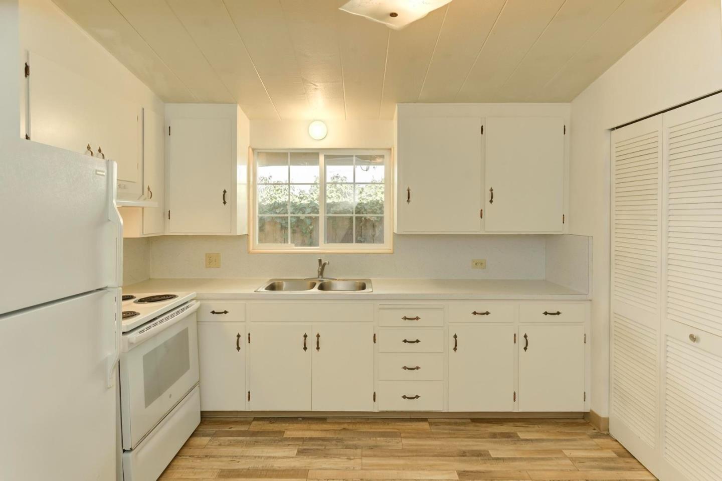 411 7th Street