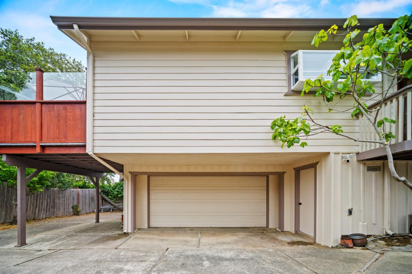 1694 Prescott Avenue