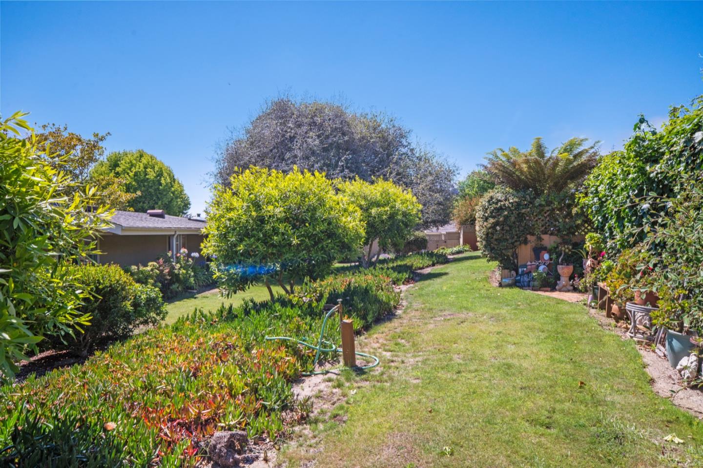 114 Hacienda Carmel