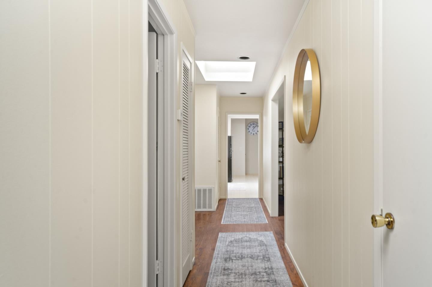 SW Crespi at Mountain View Avenue