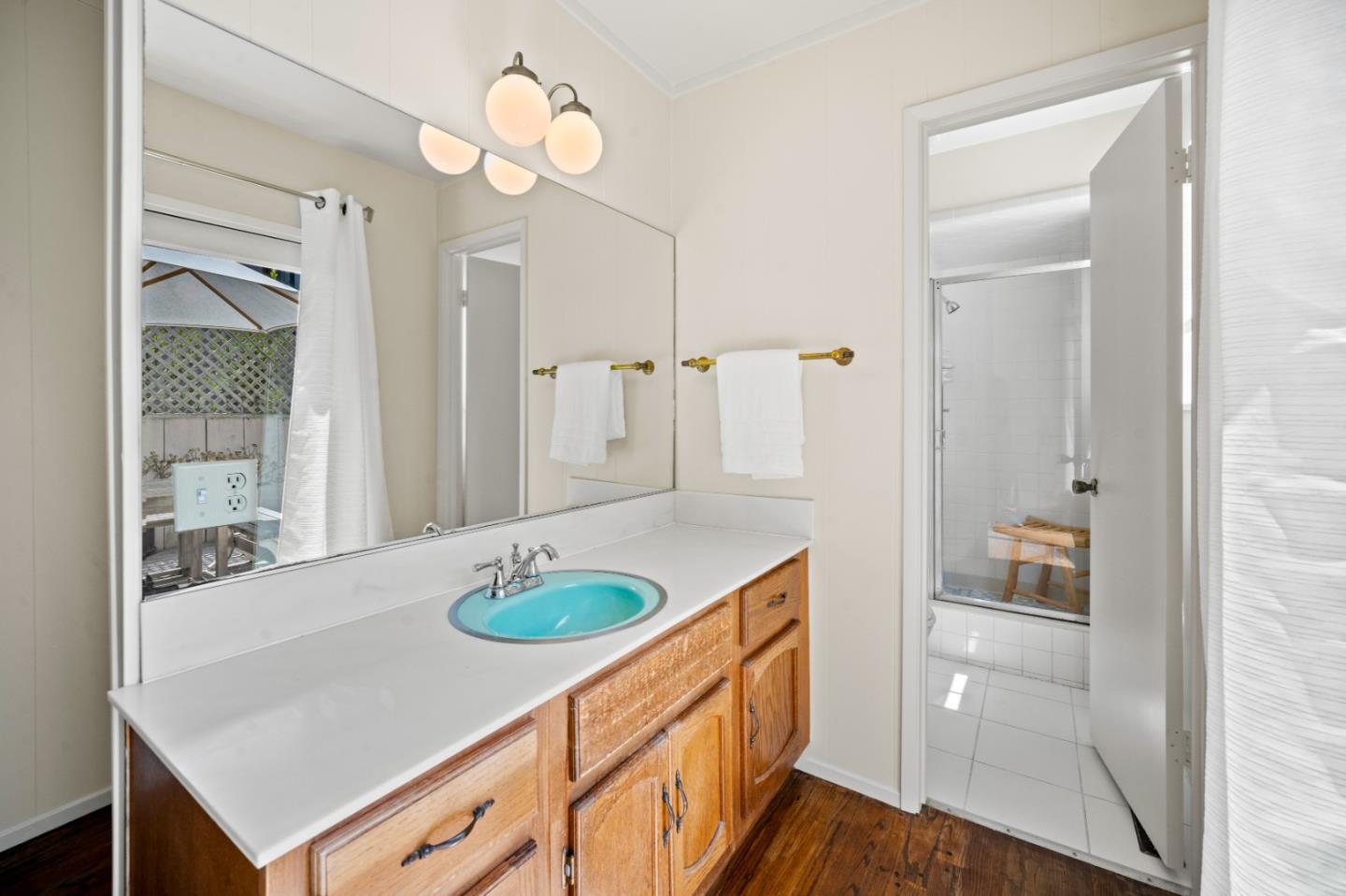 SW Crespi at Mountain View Avenue