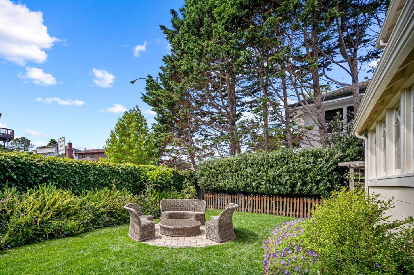 187 Sloat Ave