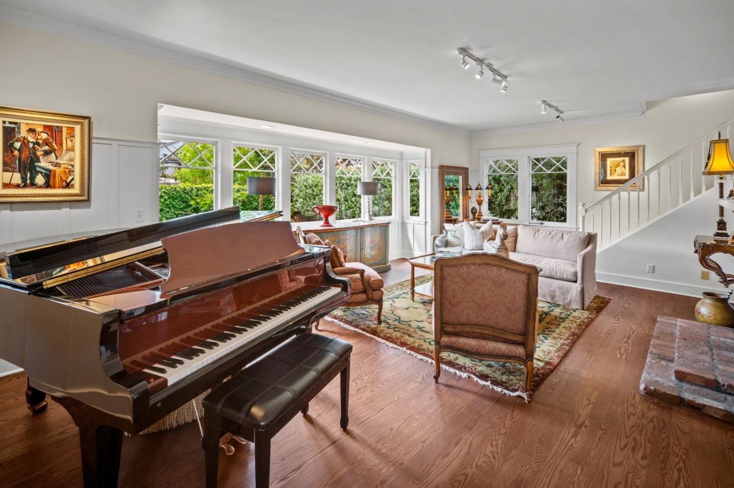 187 Sloat Ave