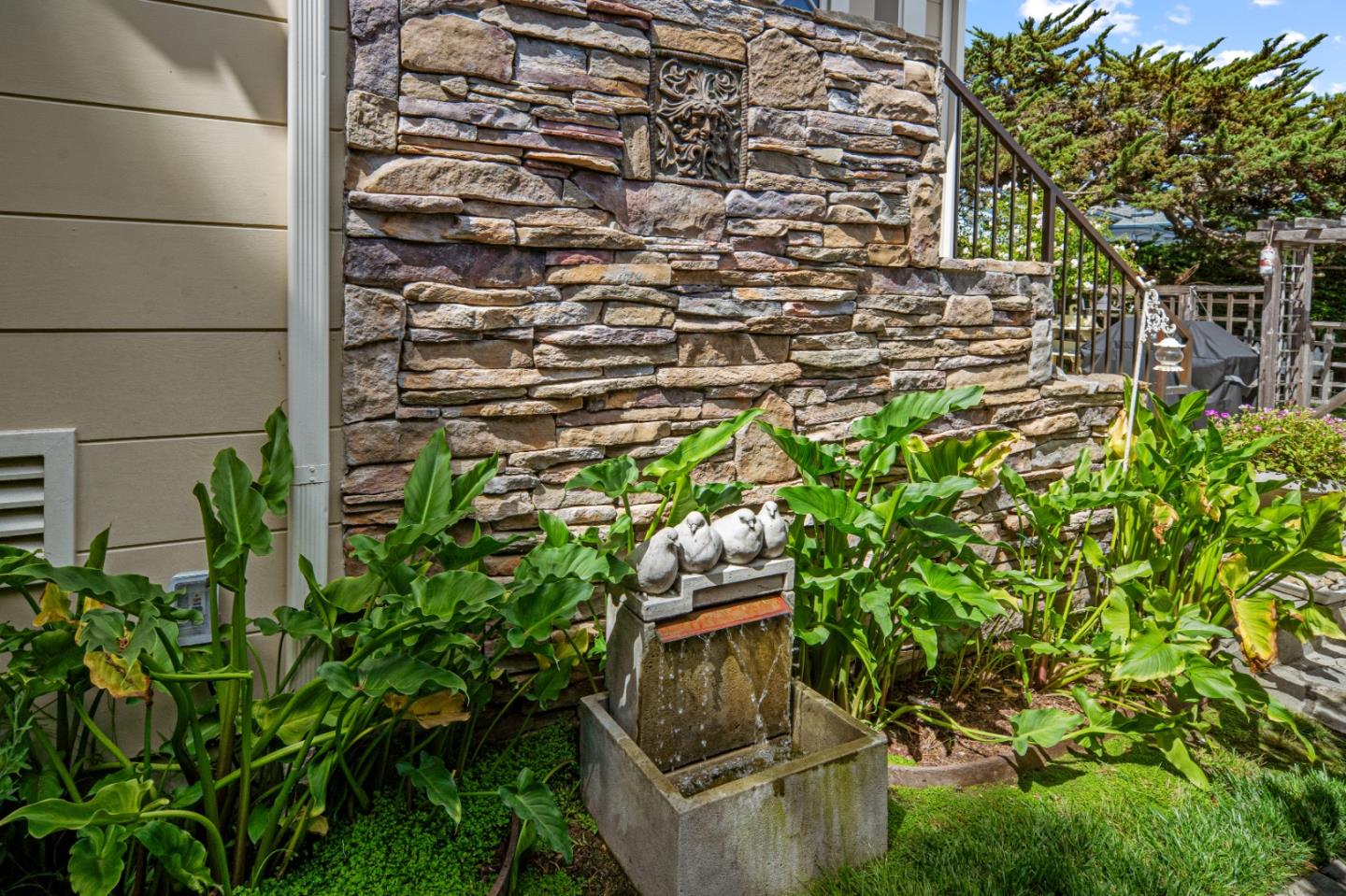 187 Sloat Ave
