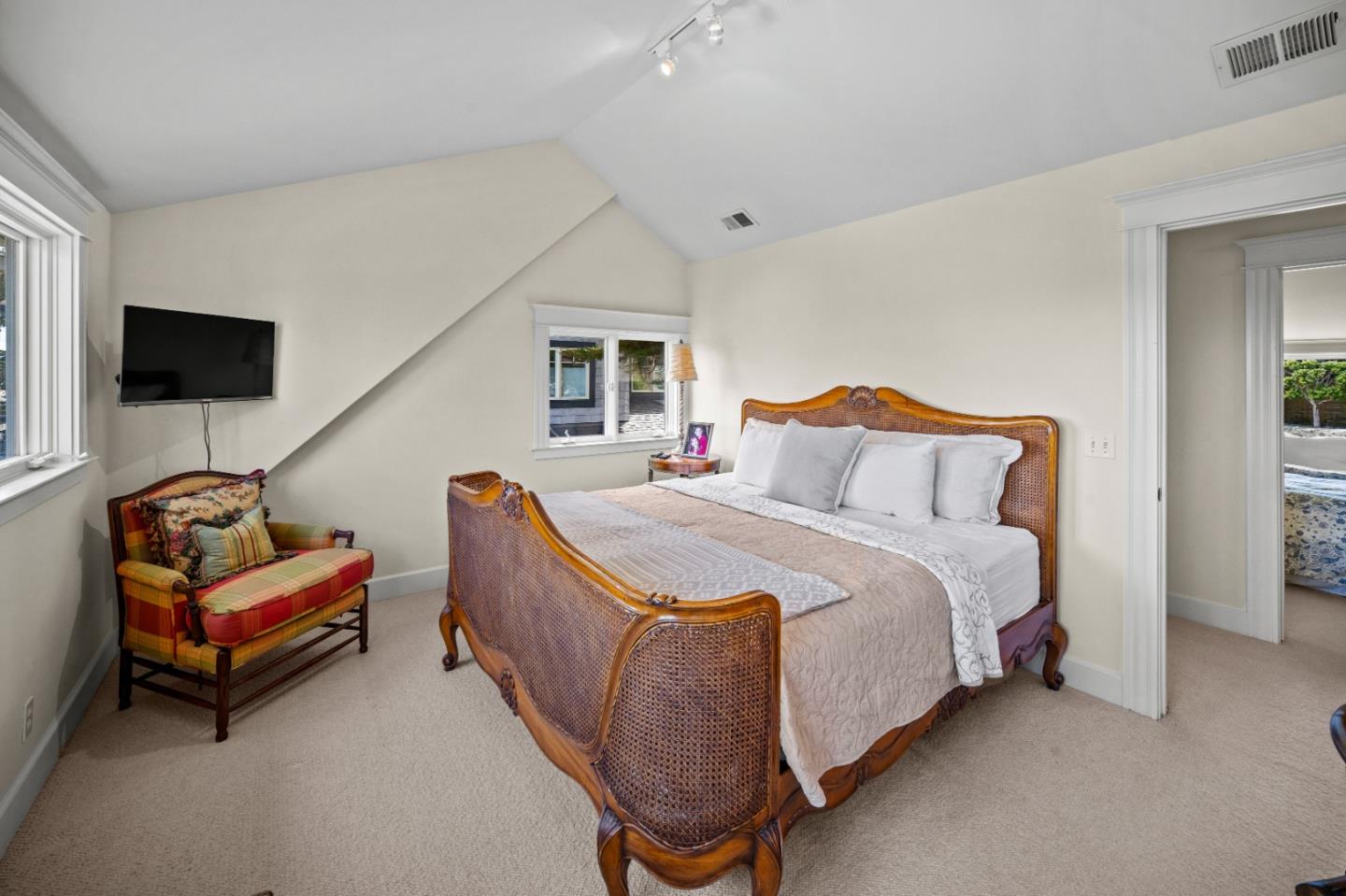 187 Sloat Ave