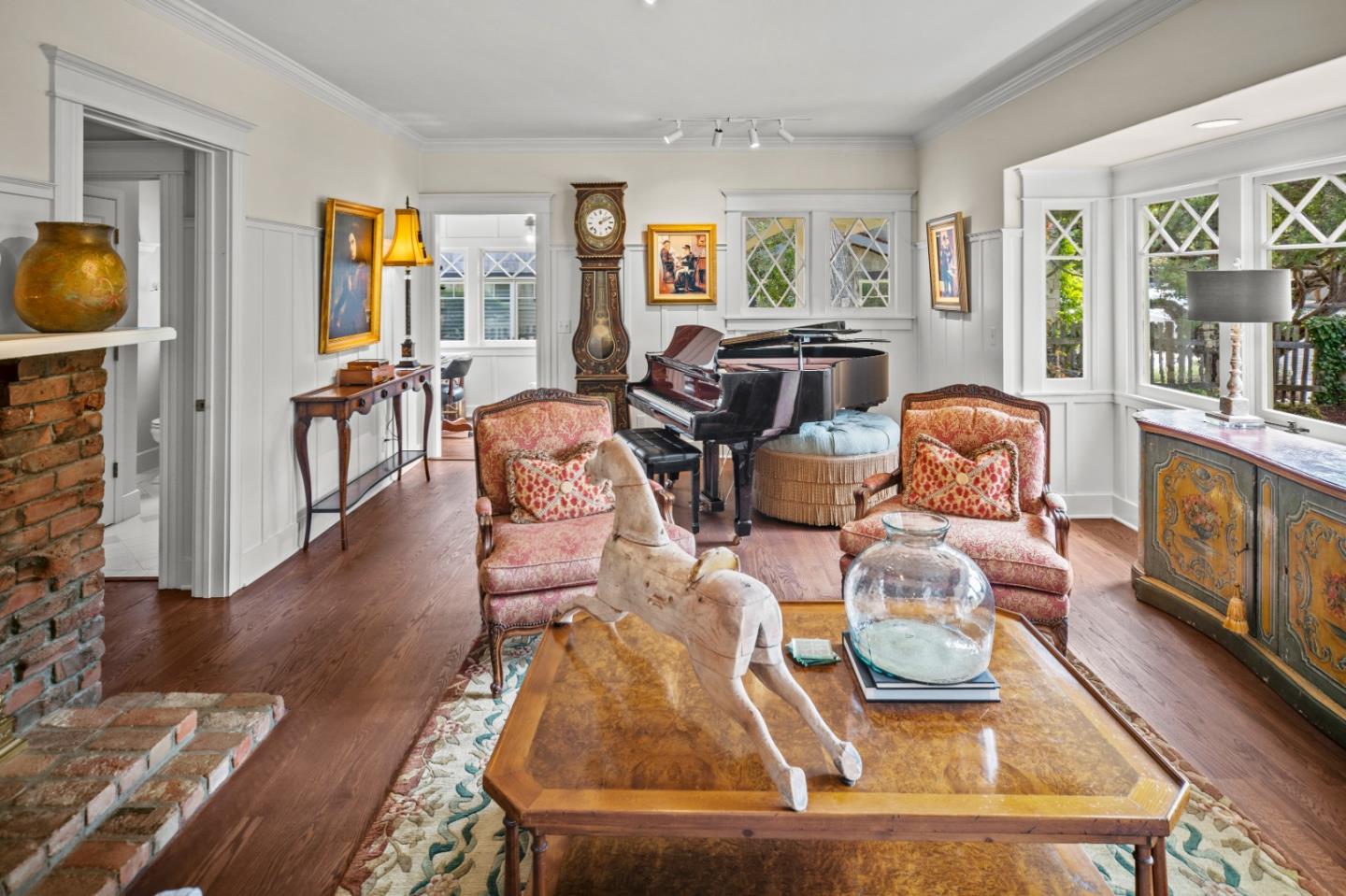 187 Sloat Ave