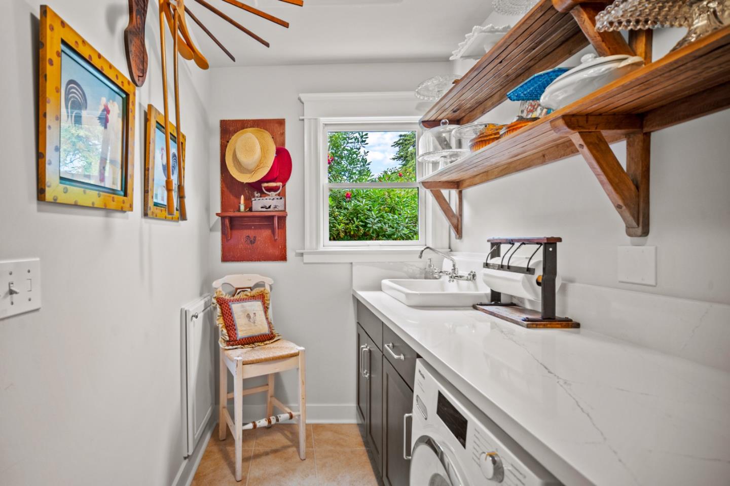 187 Sloat Ave