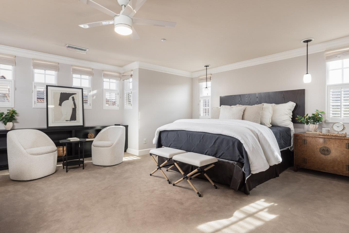 214 Mirasol Way