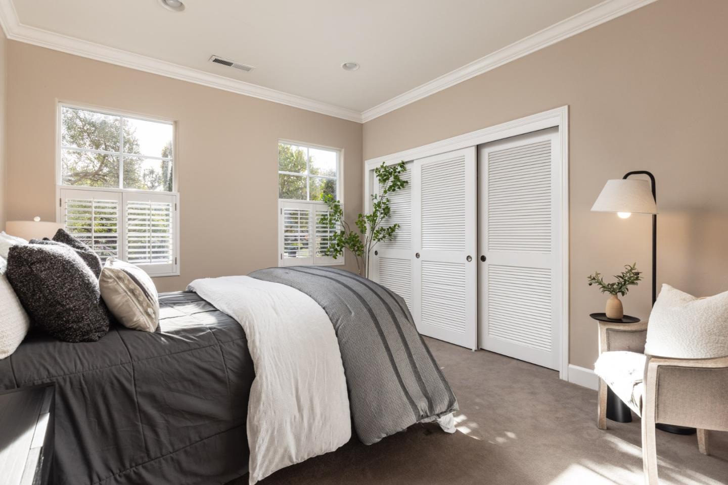 214 Mirasol Way