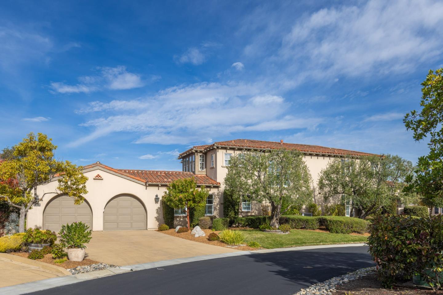 214 Mirasol Way