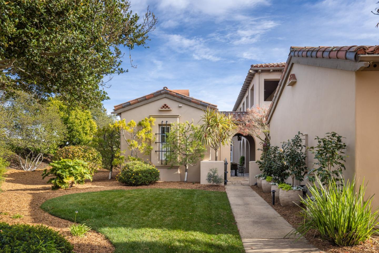 214 Mirasol Way