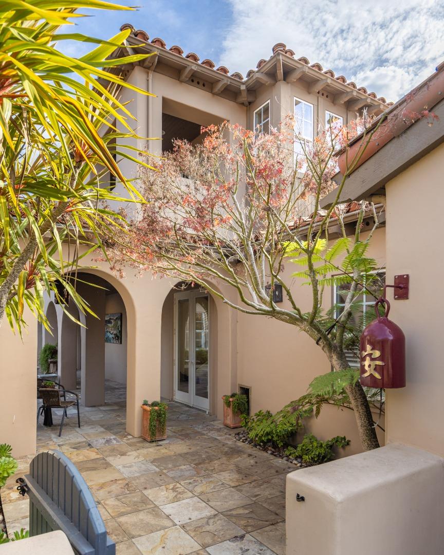 214 Mirasol Way