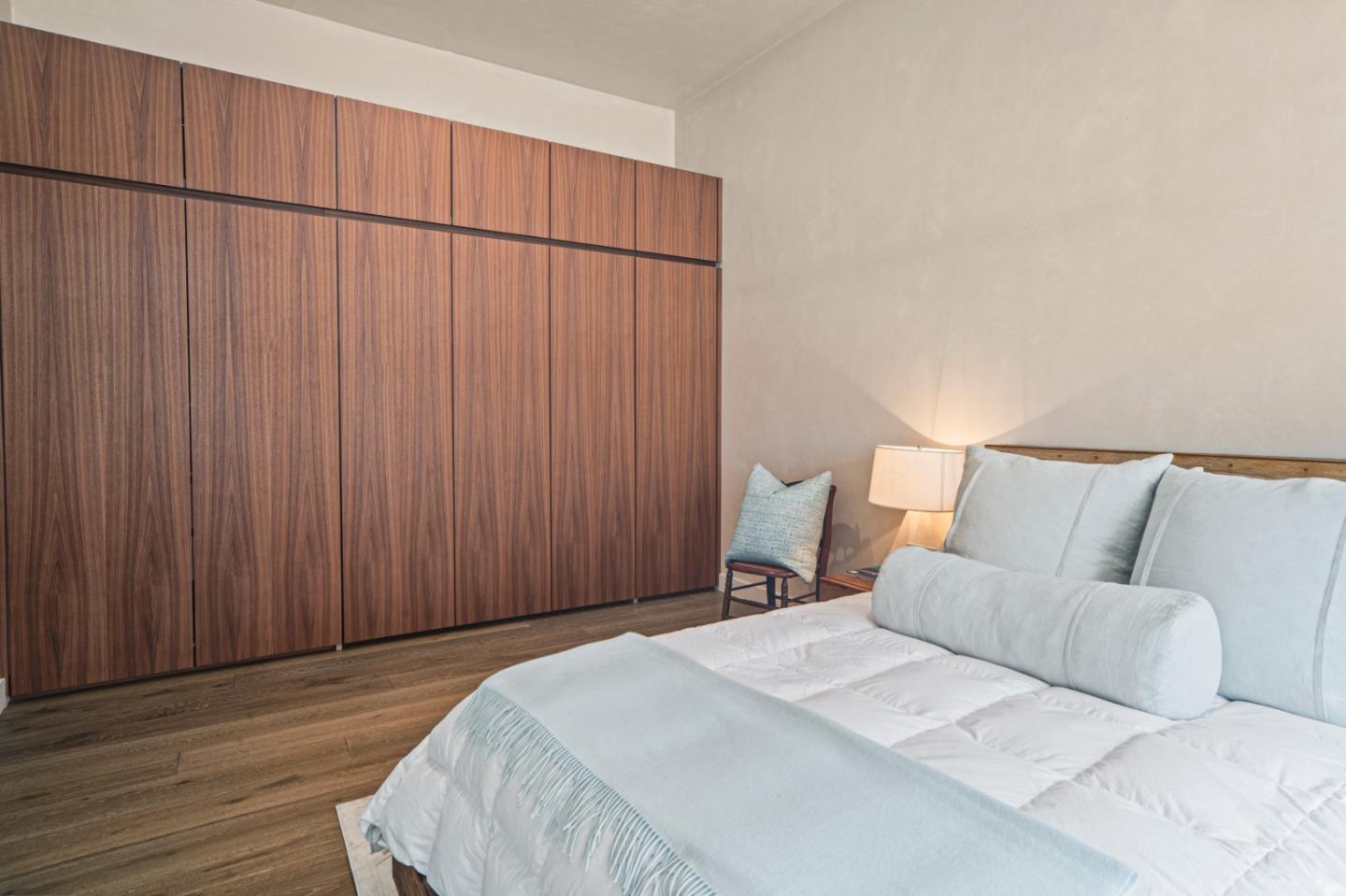 520 Lighthouse Avenue 301