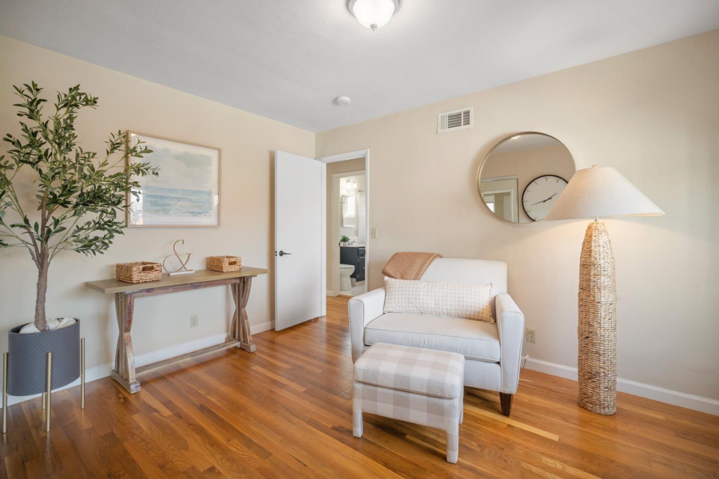 1077 Cadiz Court