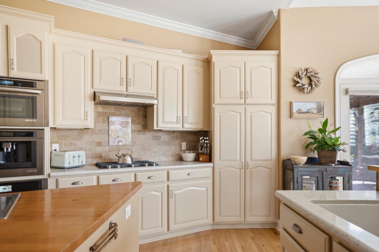 23830 Secretariat Lane