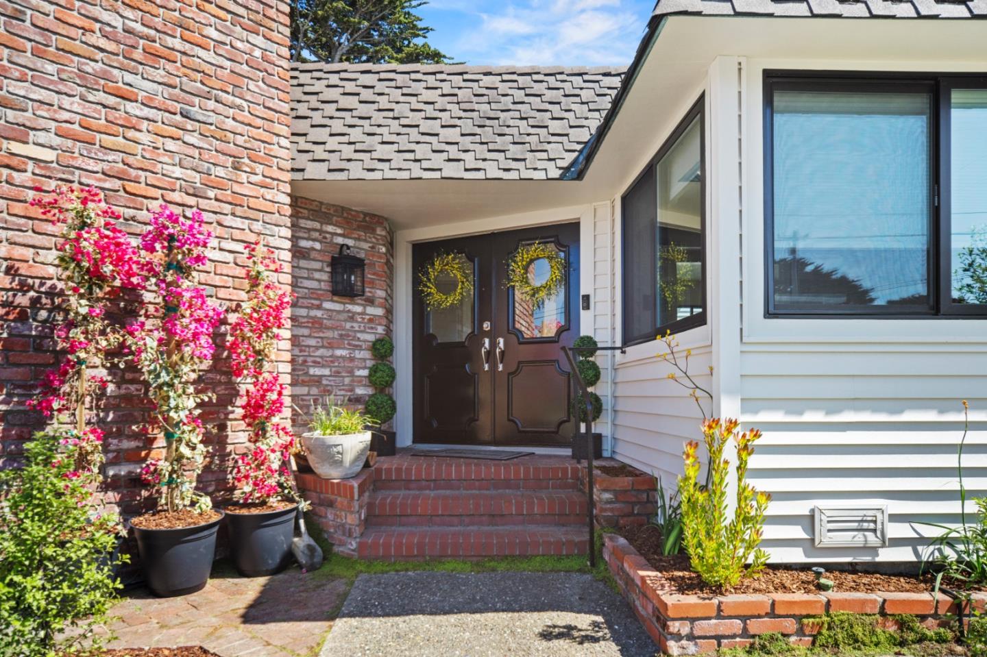 25 Coral Street