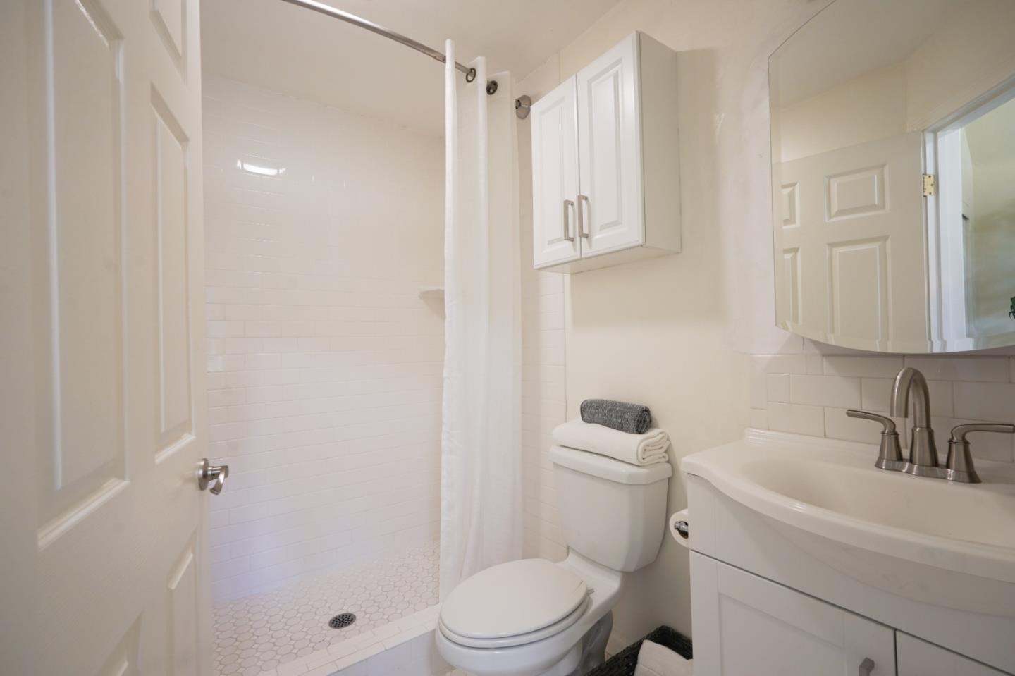 25 Cielo Vista DR