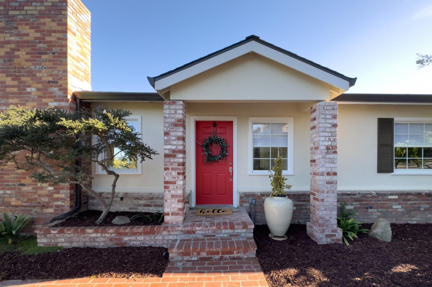 25 Cielo Vista DR