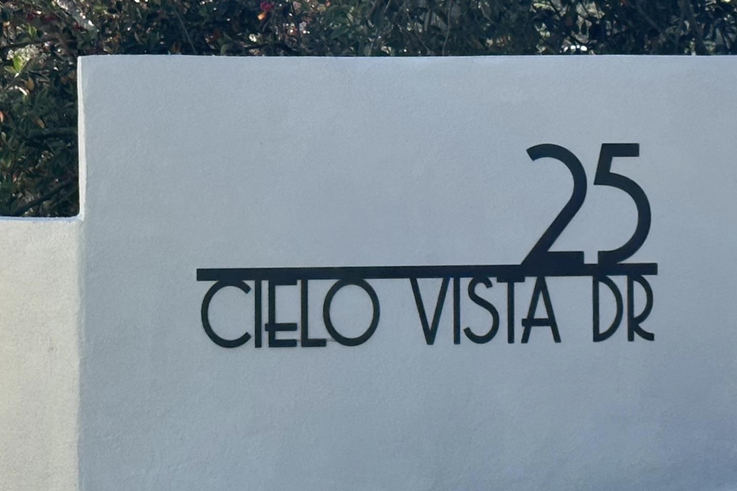 25 Cielo Vista DR