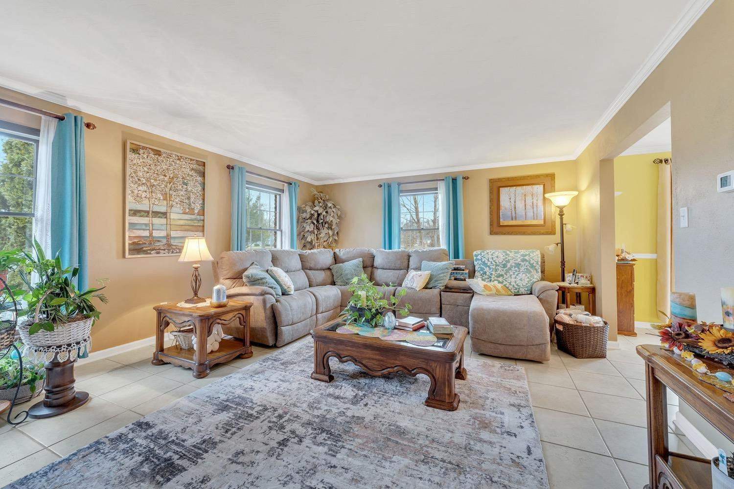 520 N County Line Road