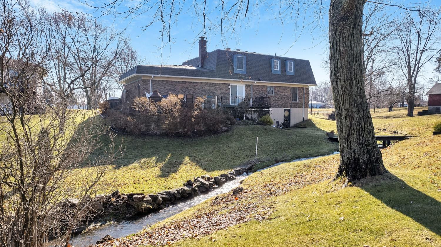 520 N County Line Road
