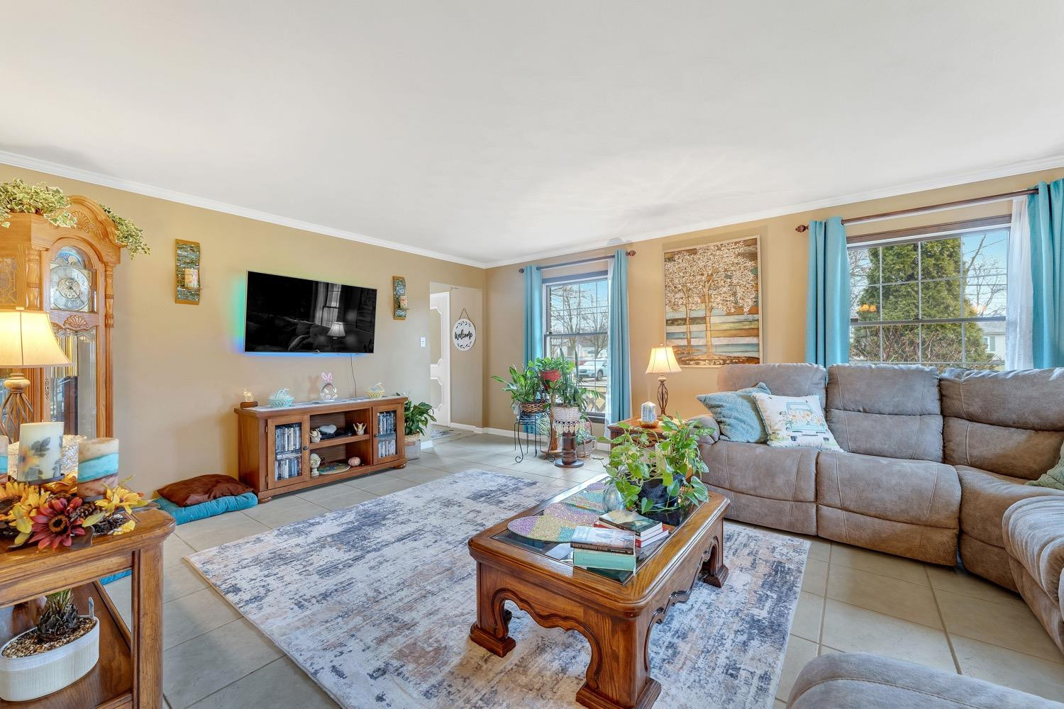 520 N County Line Road
