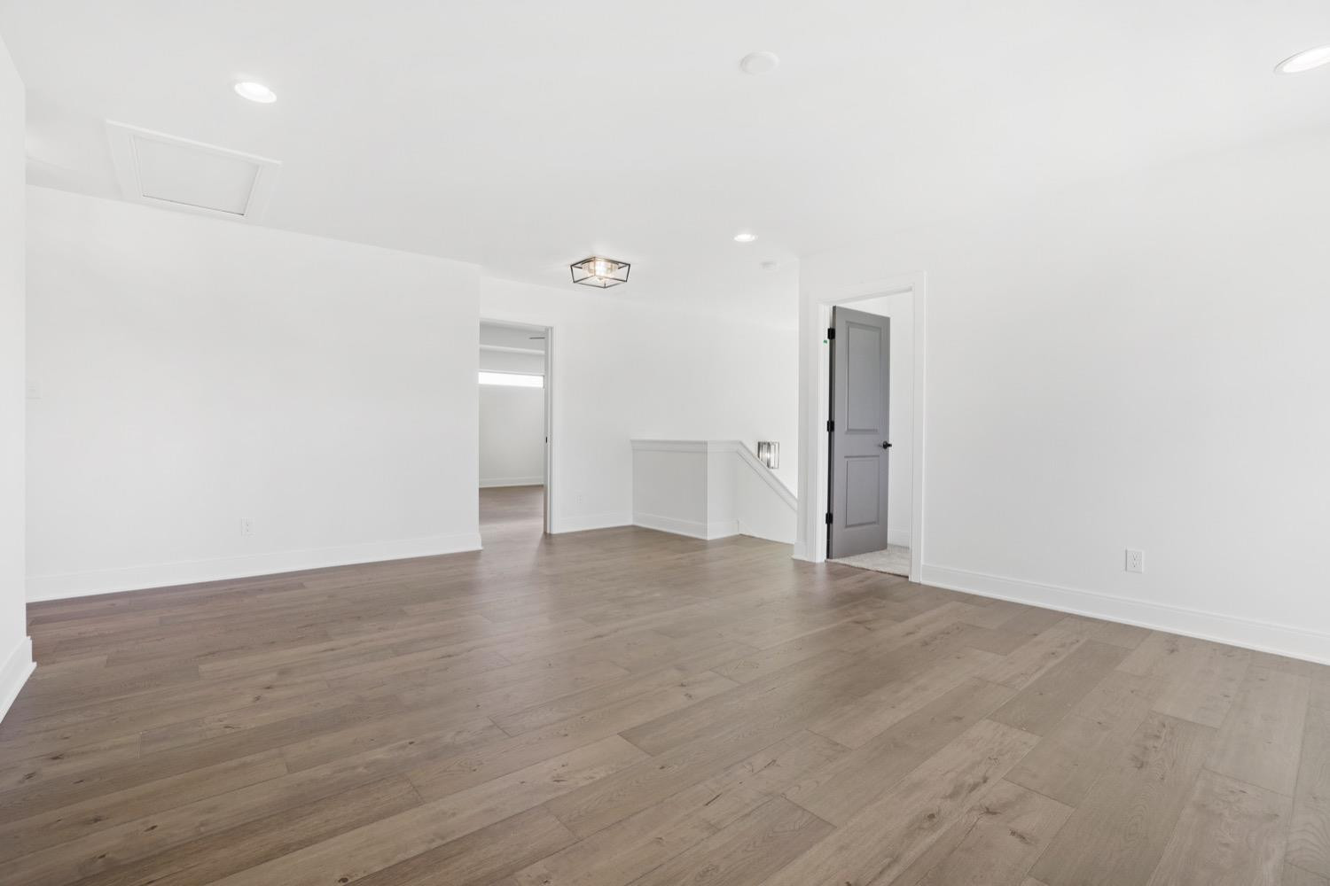 9825 Beacon Pointe Lane