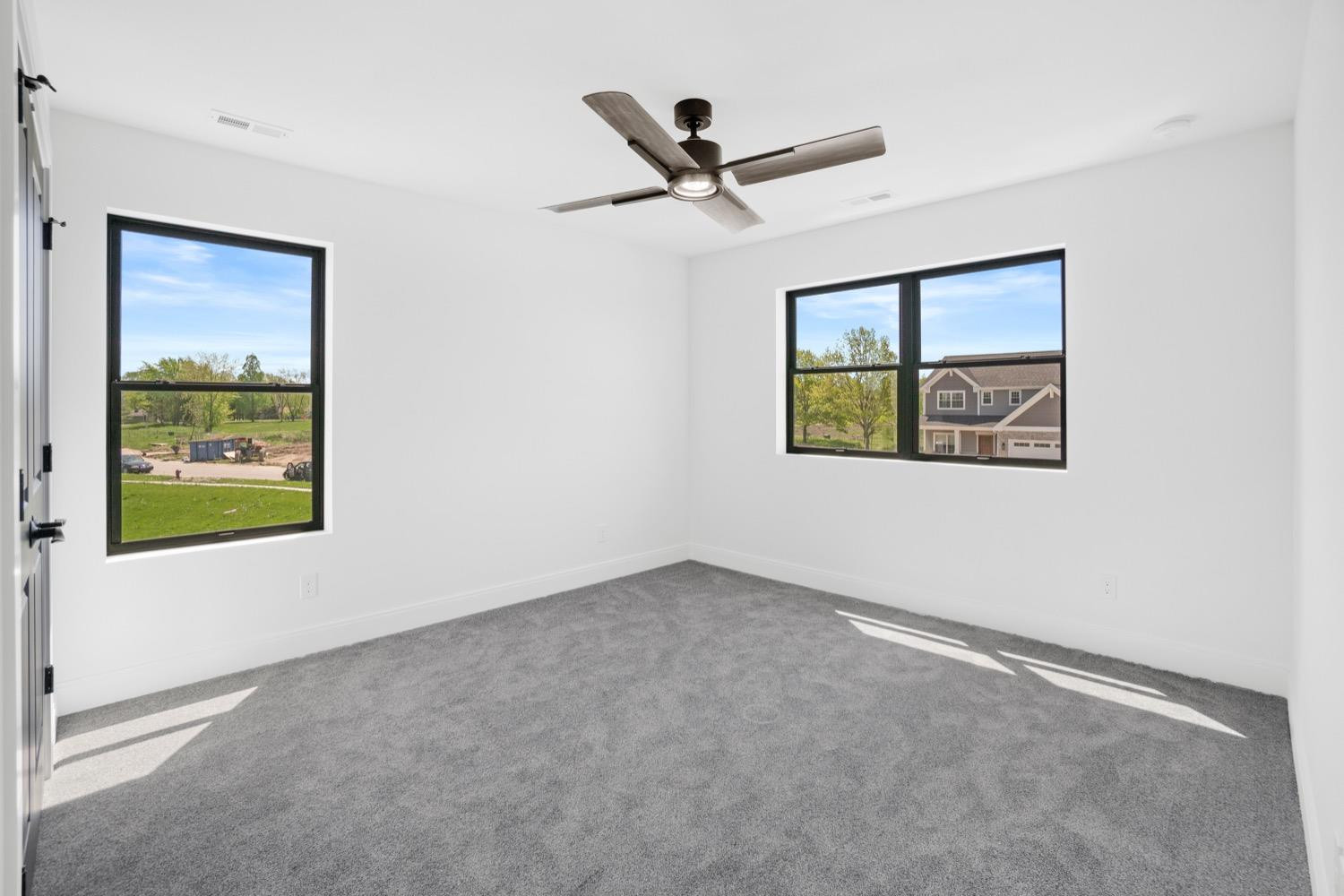 9825 Beacon Pointe Lane