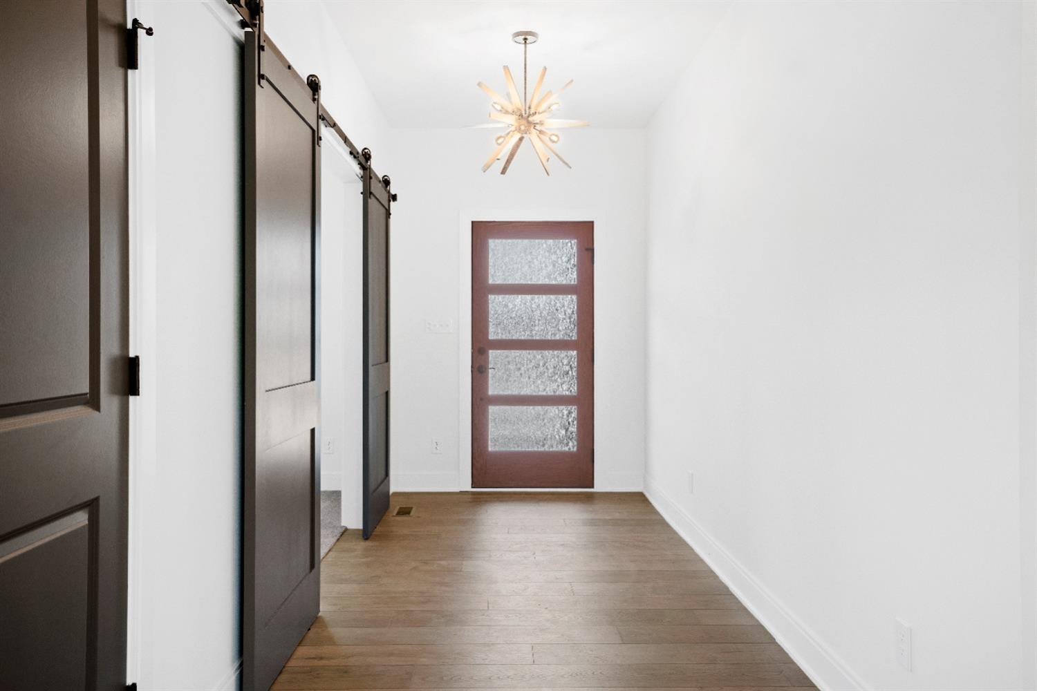 9805 Beacon pointe Lane
