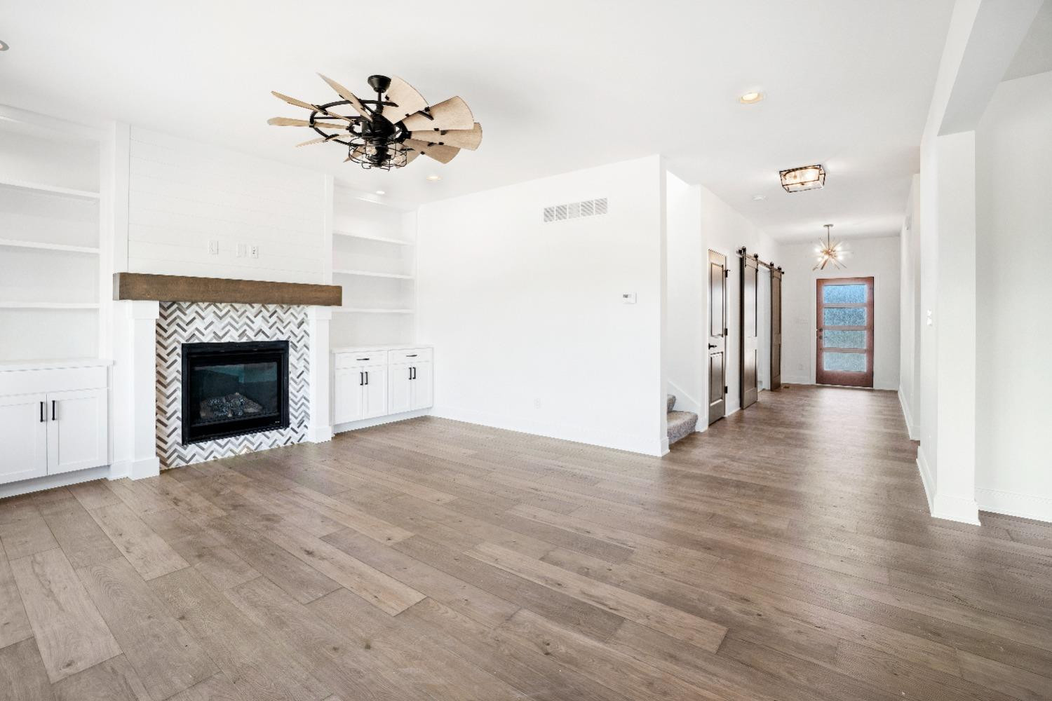 9805 Beacon pointe Lane