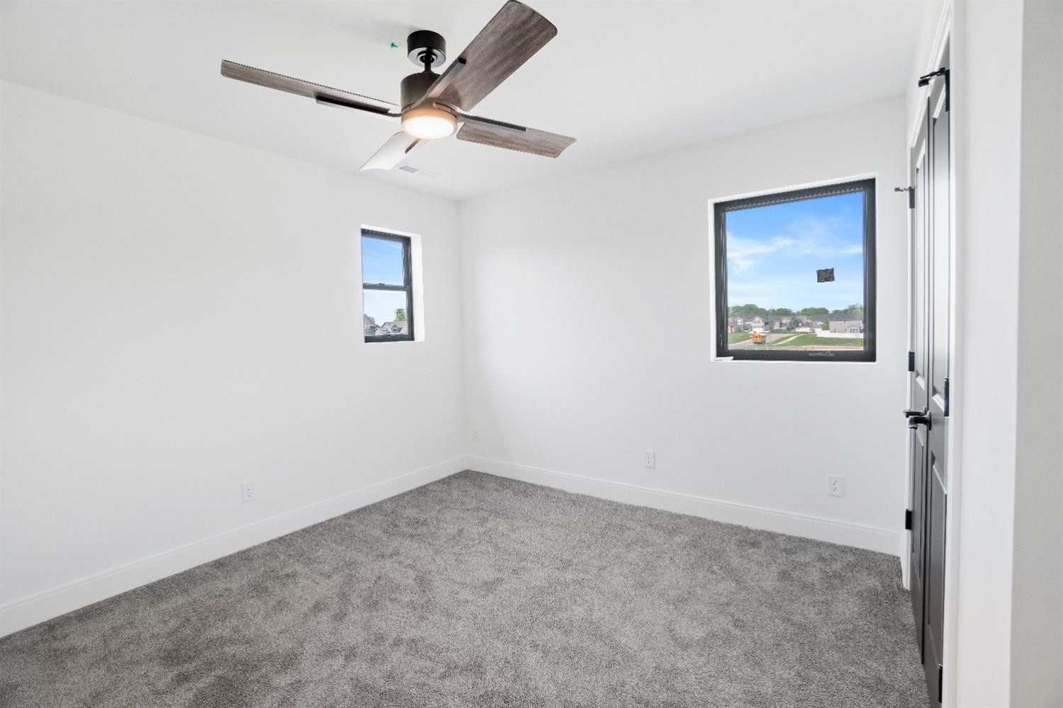 9805 Beacon pointe Lane