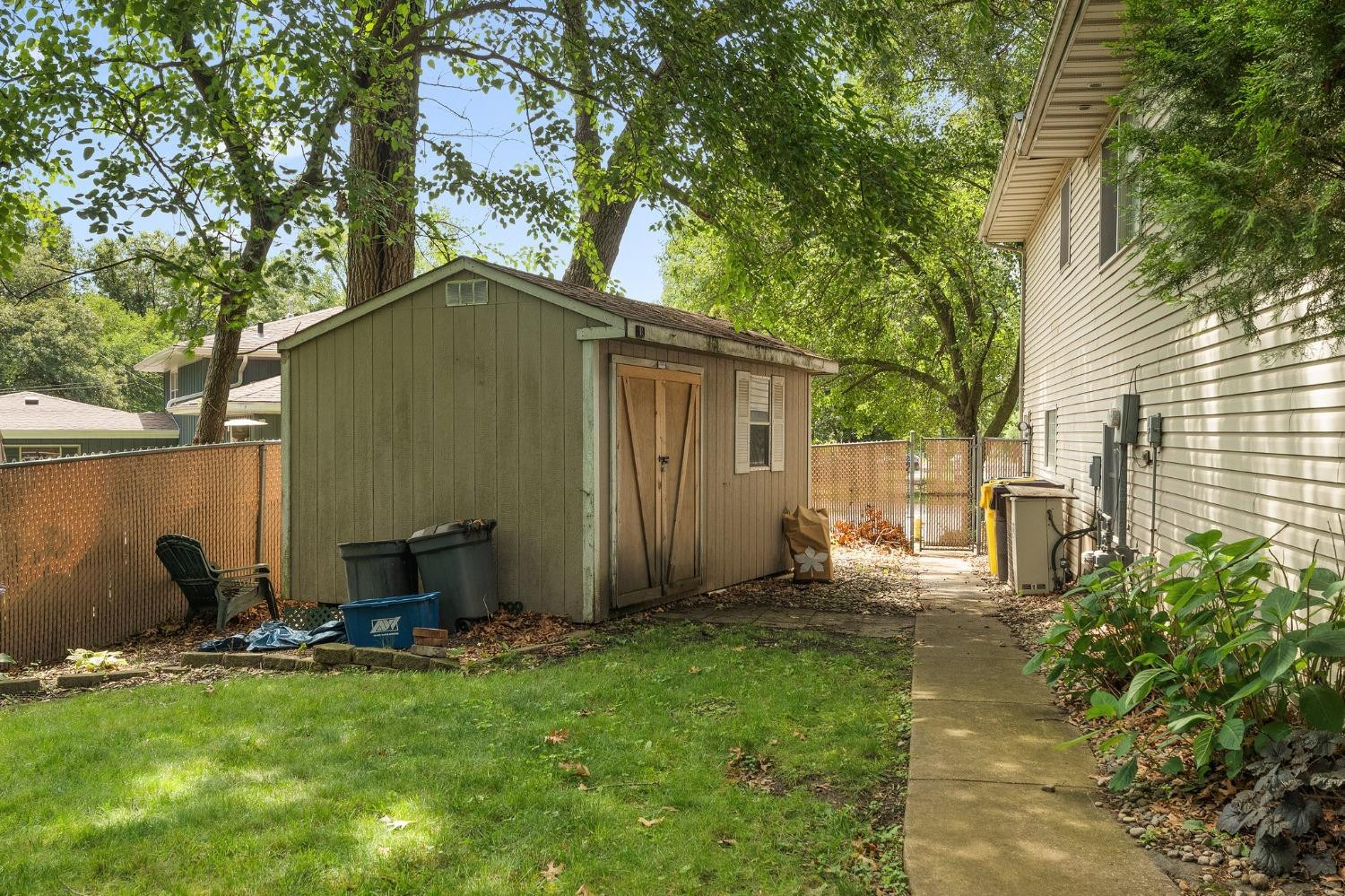 1542 N Indiana Street