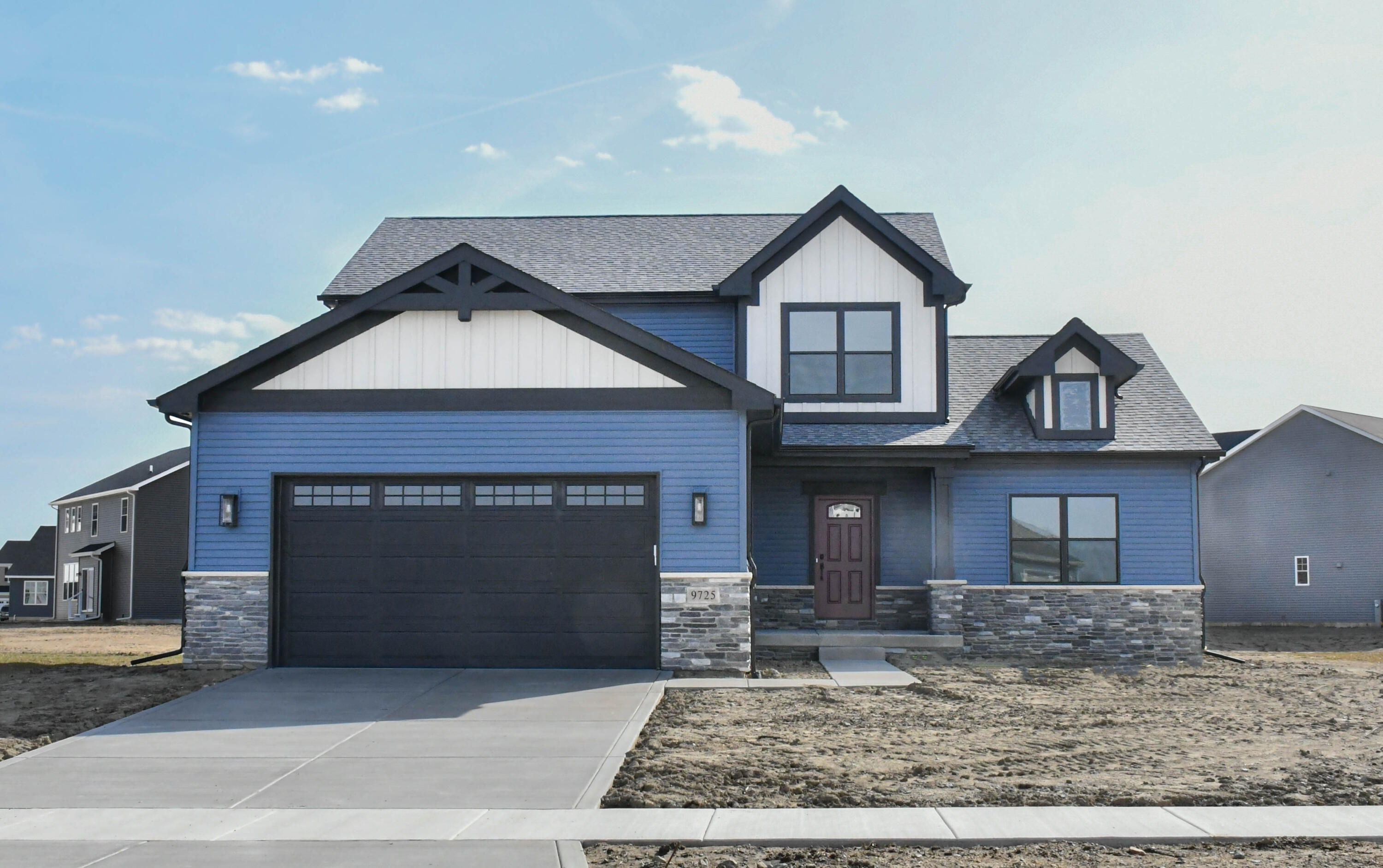 9725 Beacon Pointe Lane