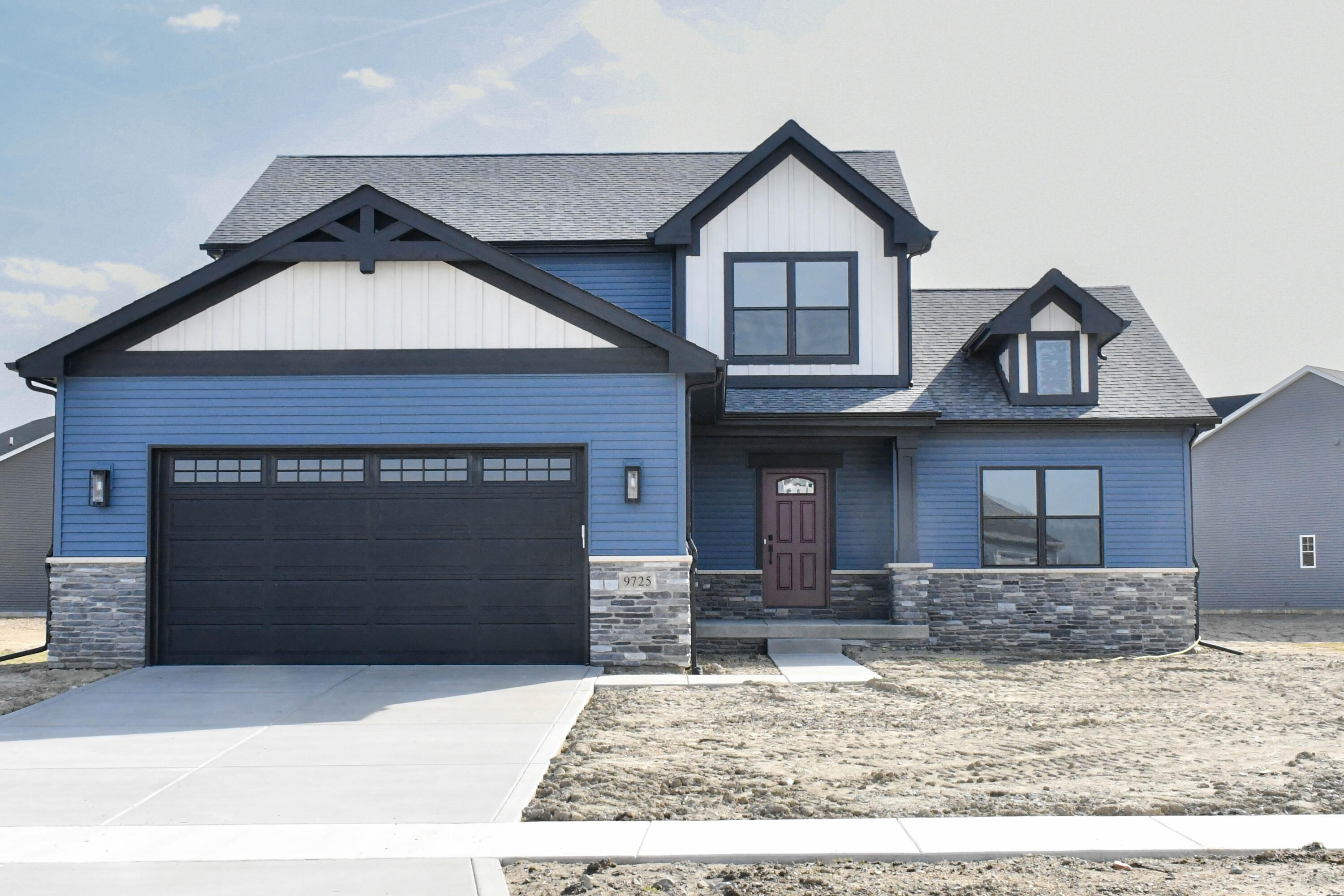 9725 Beacon Pointe Lane