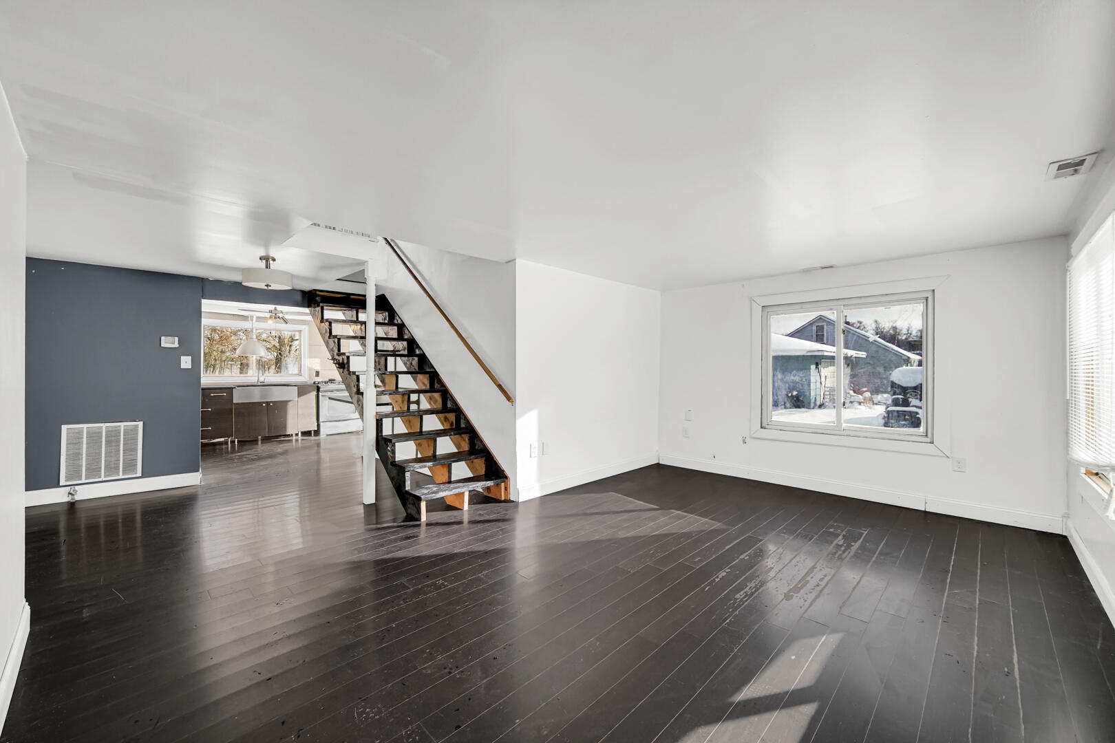 7111 Mississippi Street