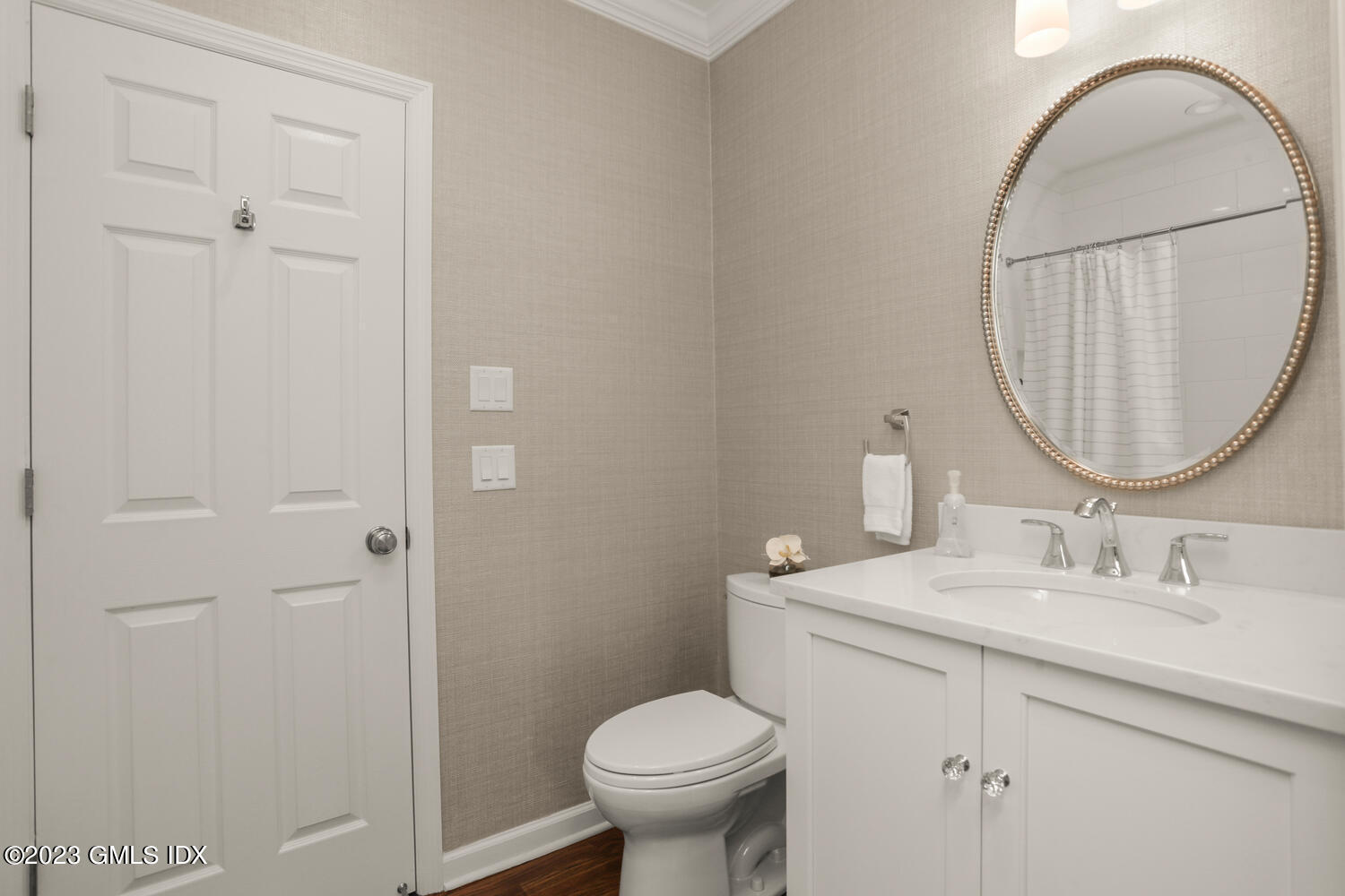 33 Lafayette Court, 2A