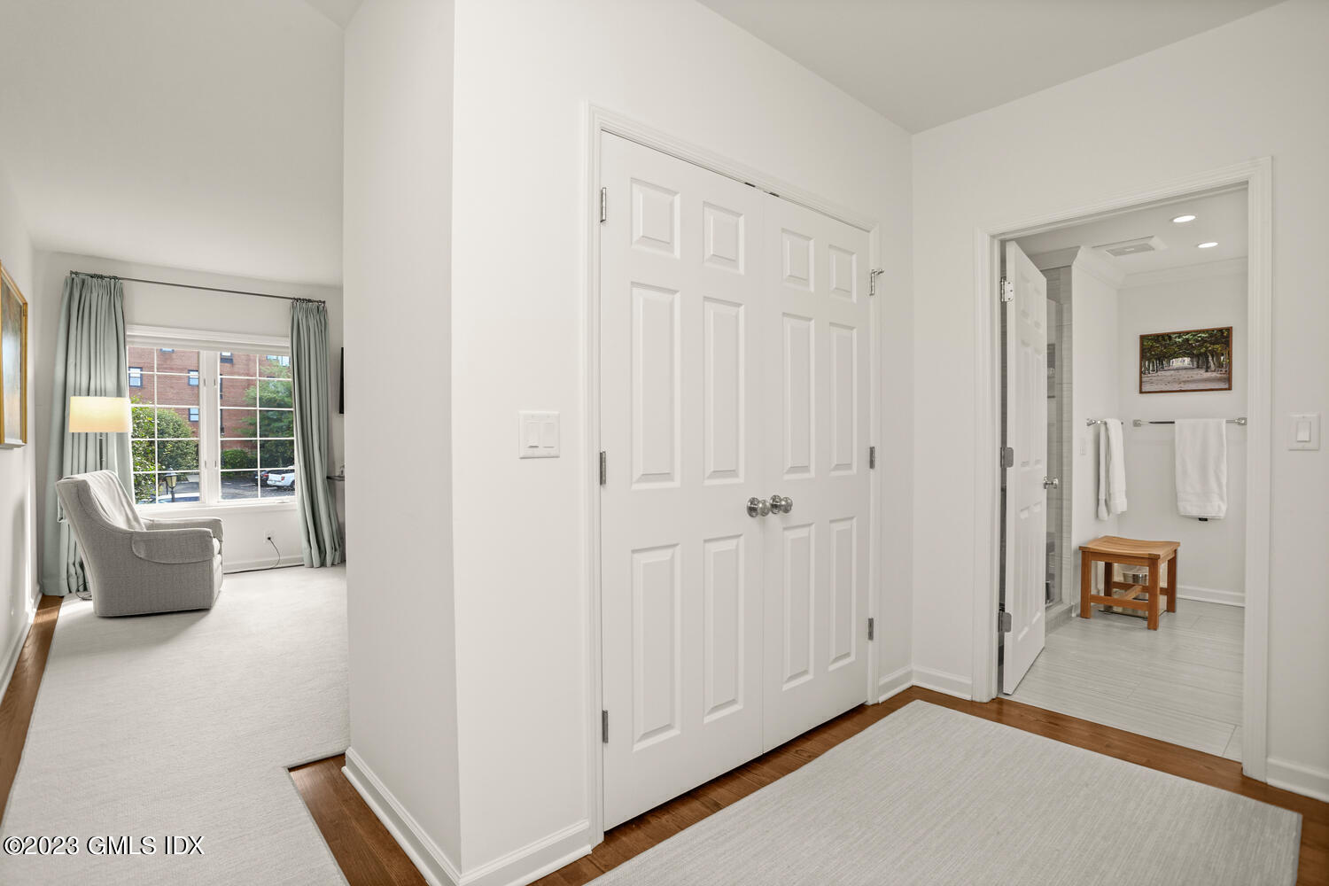 33 Lafayette Court, 2A