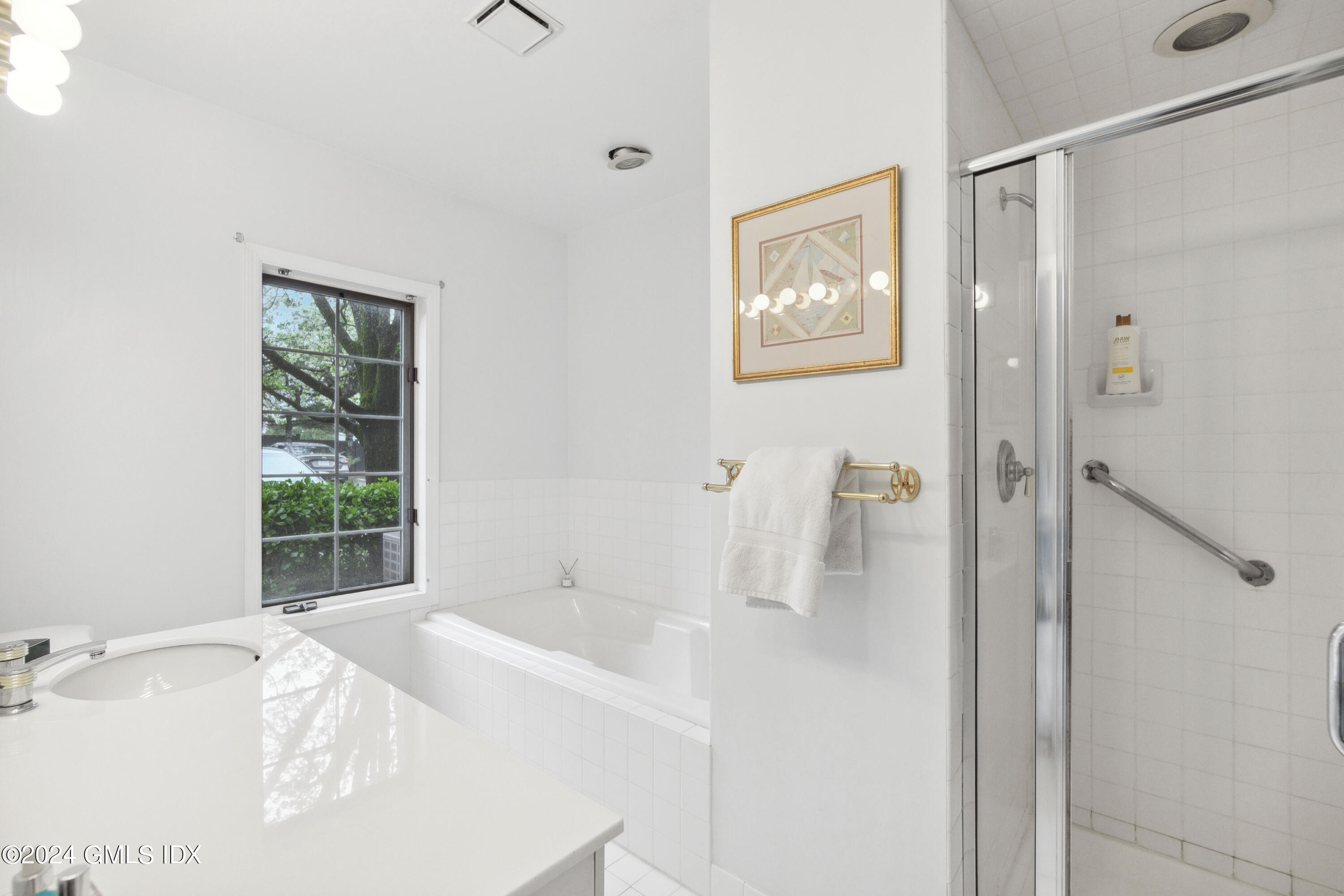 33 Lafayette Court, 1F