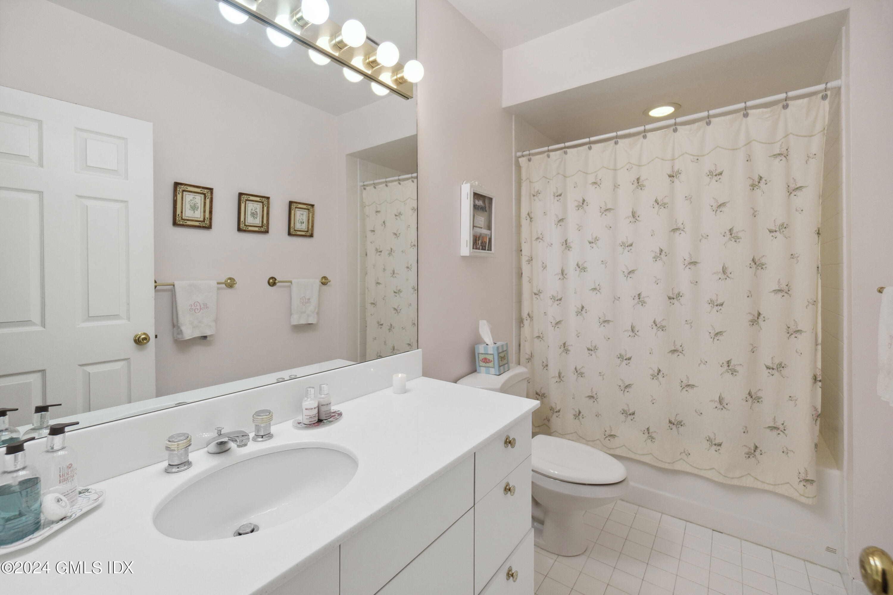 33 Lafayette Court, 1F