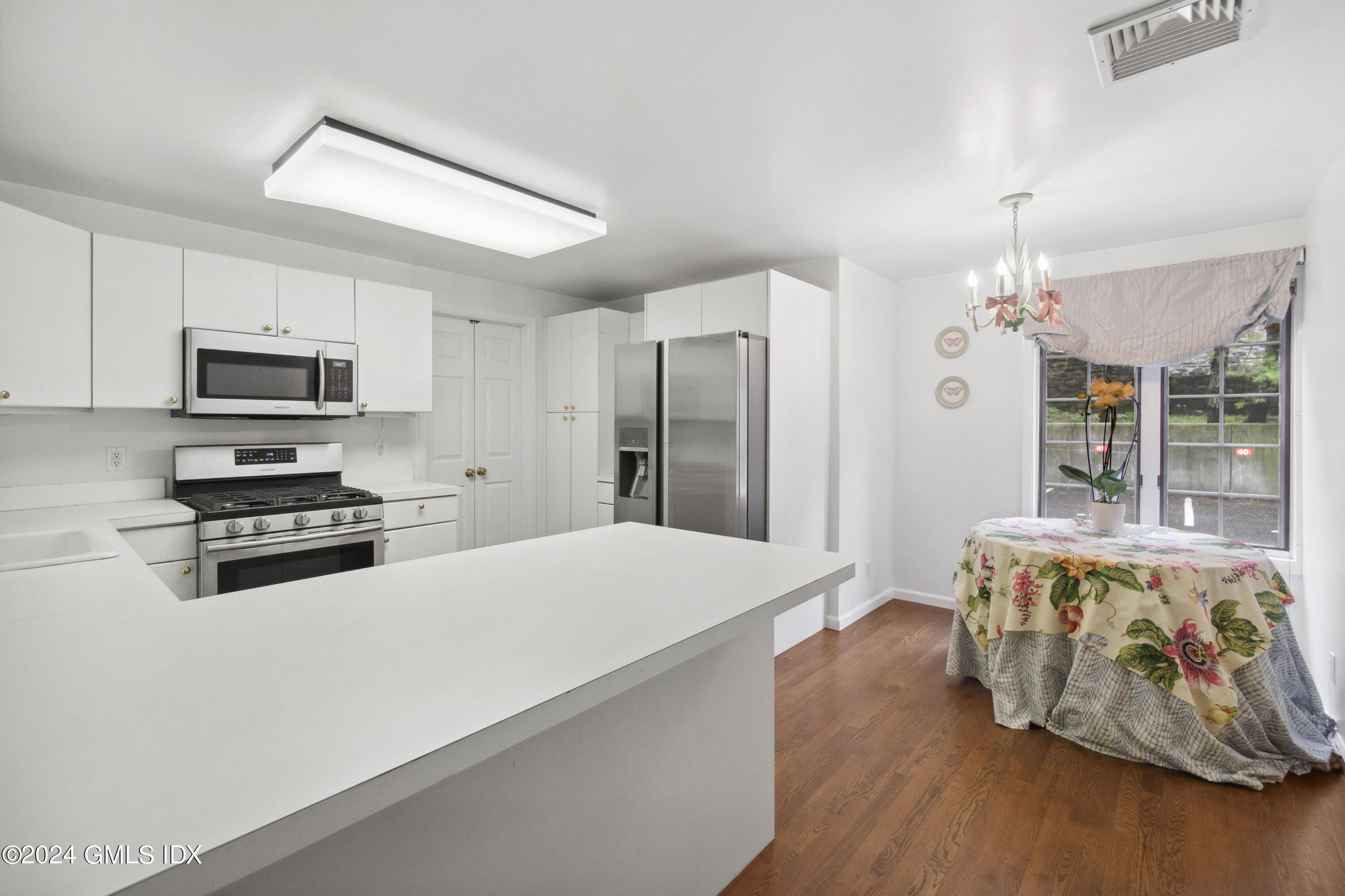 33 Lafayette Court, 1F