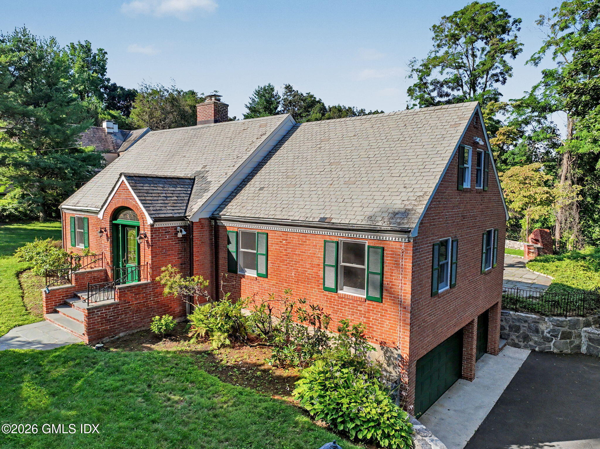 42 Oak Street