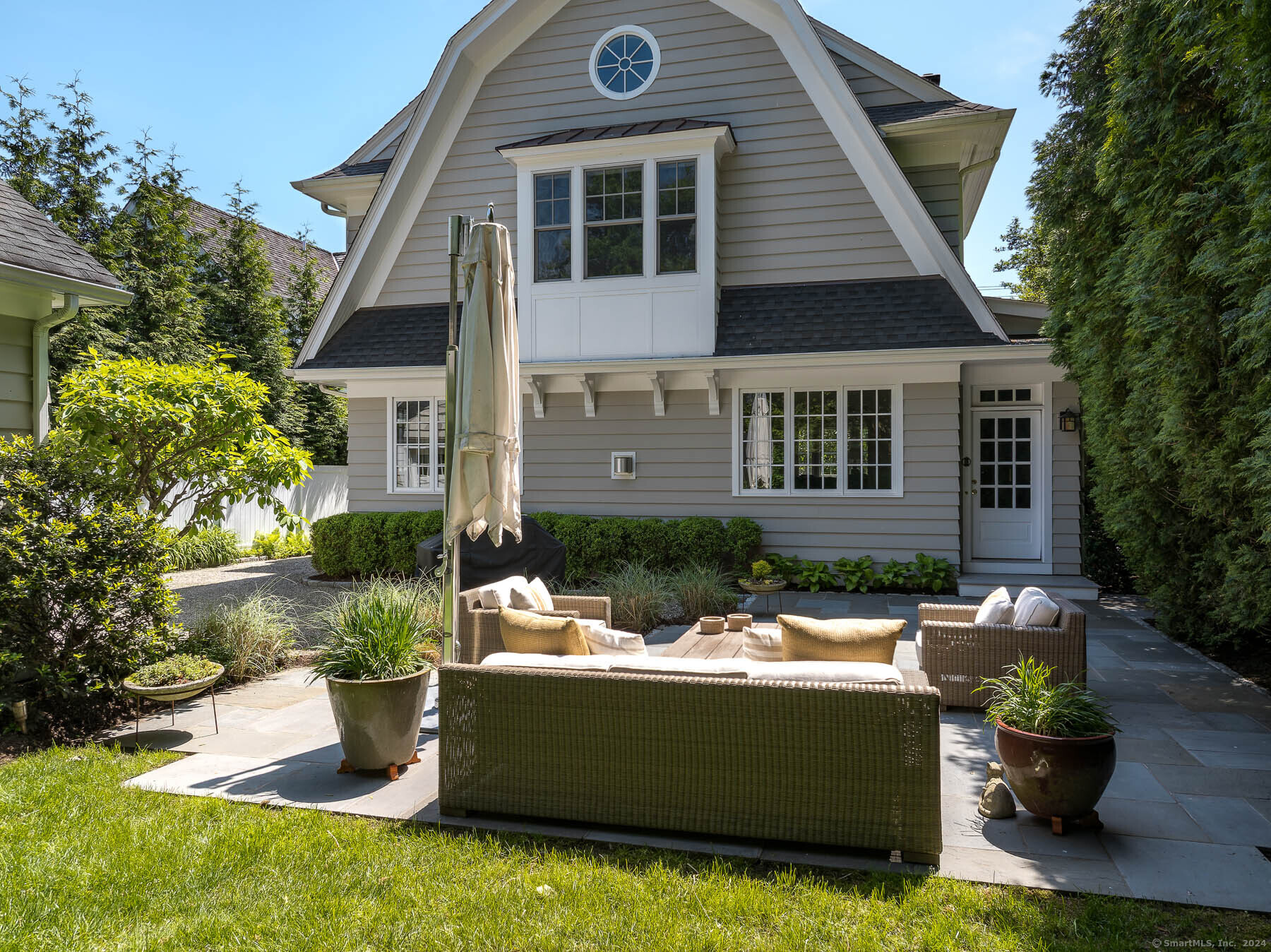 89 Shore Road