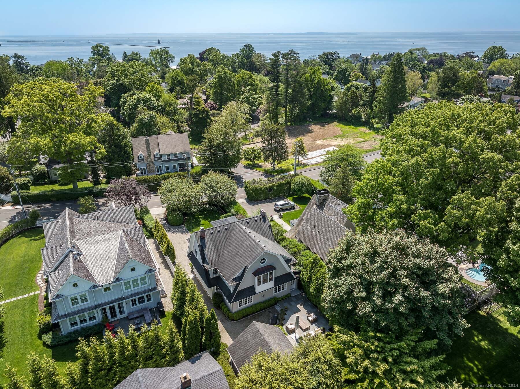 89 Shore Road