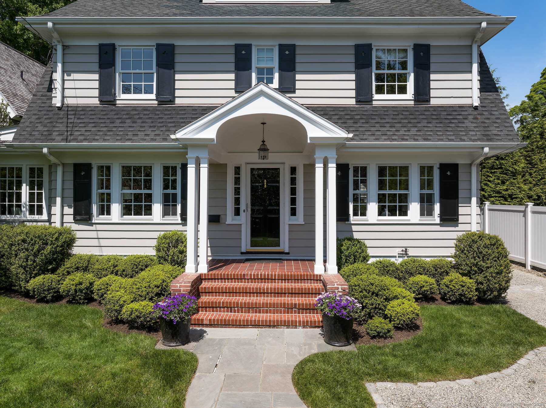 89 Shore Road