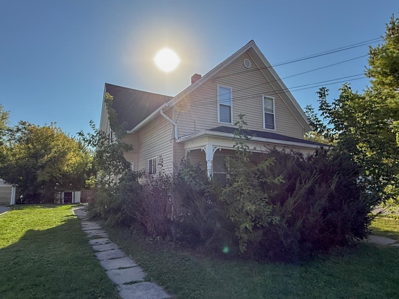 907 KELLOGG Street
