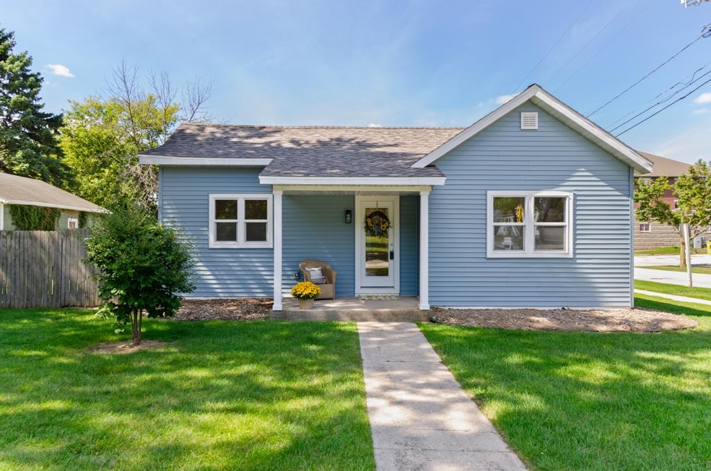 402 4TH Street